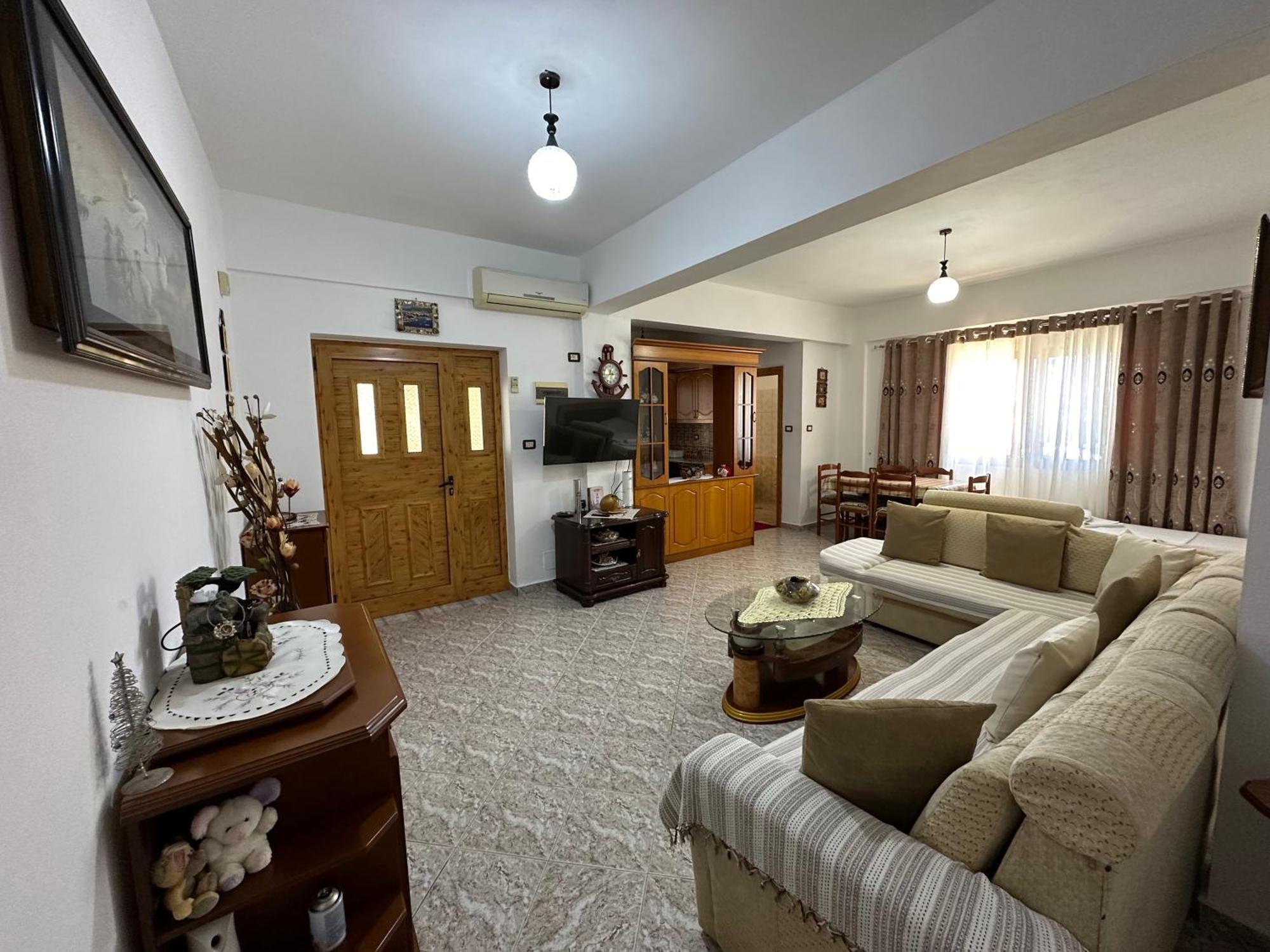 Albi'S Guesthouse Εξαμίλιο Εξωτερικό φωτογραφία