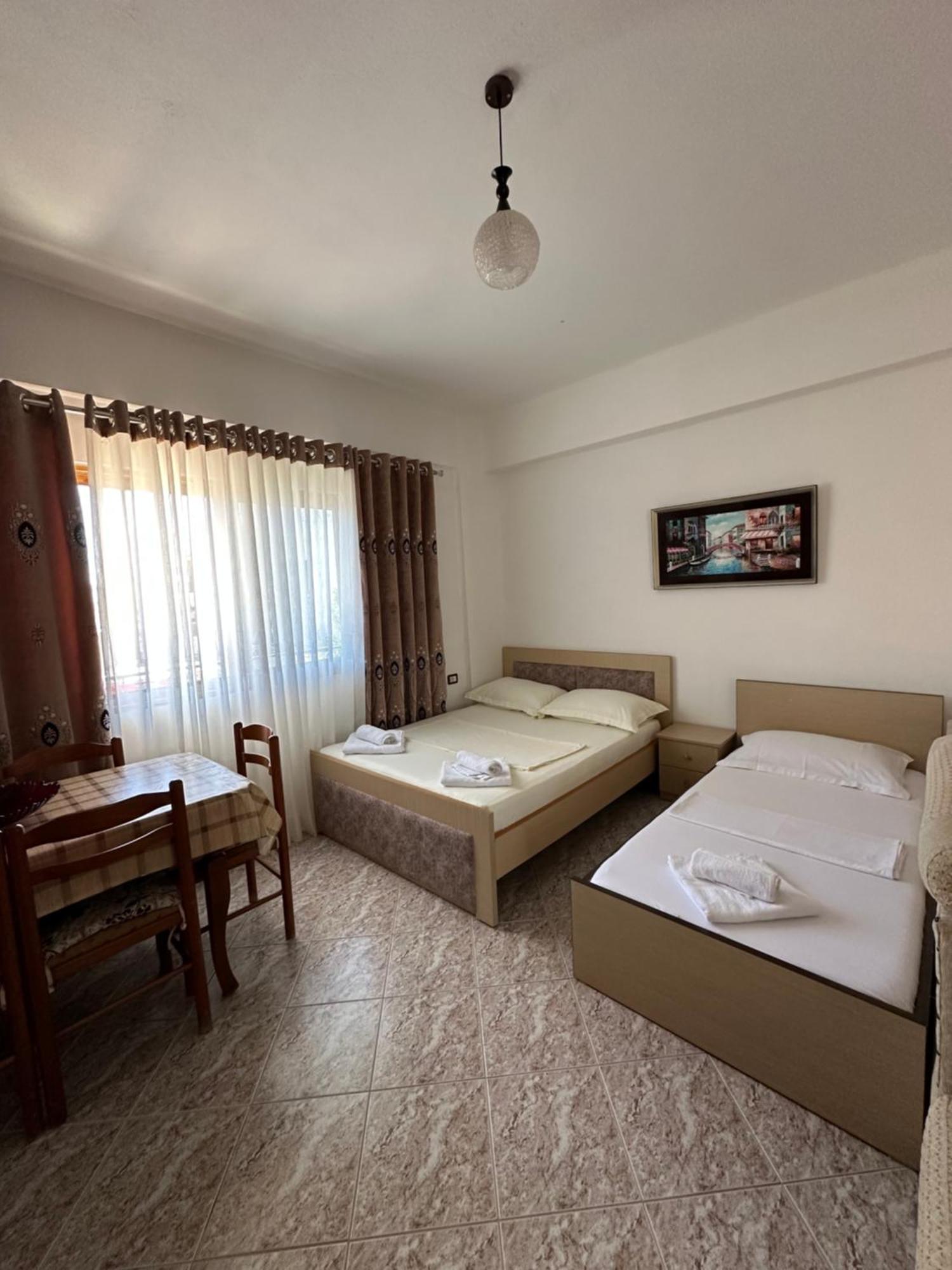 Albi'S Guesthouse Εξαμίλιο Εξωτερικό φωτογραφία